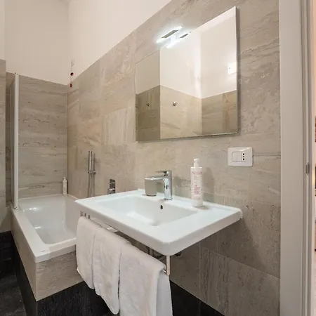 Mugiasca Modern By Wonderful Italy Apartment Como