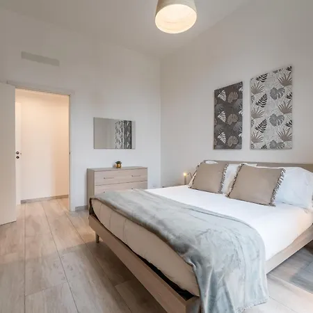 Apartment Mugiasca Modern By Wonderful Italy Como