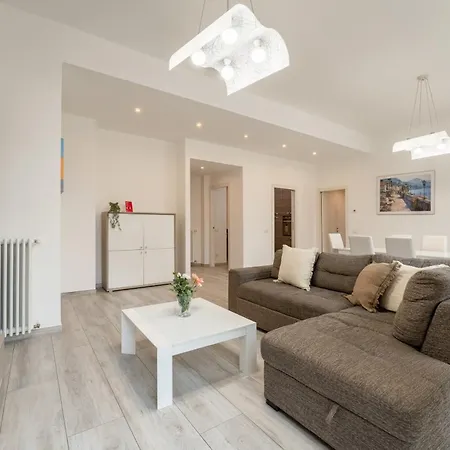 Mugiasca Modern By Wonderful Italy Apartment Como
