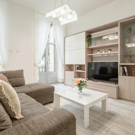 Mugiasca Modern By Wonderful Italy Apartment Como